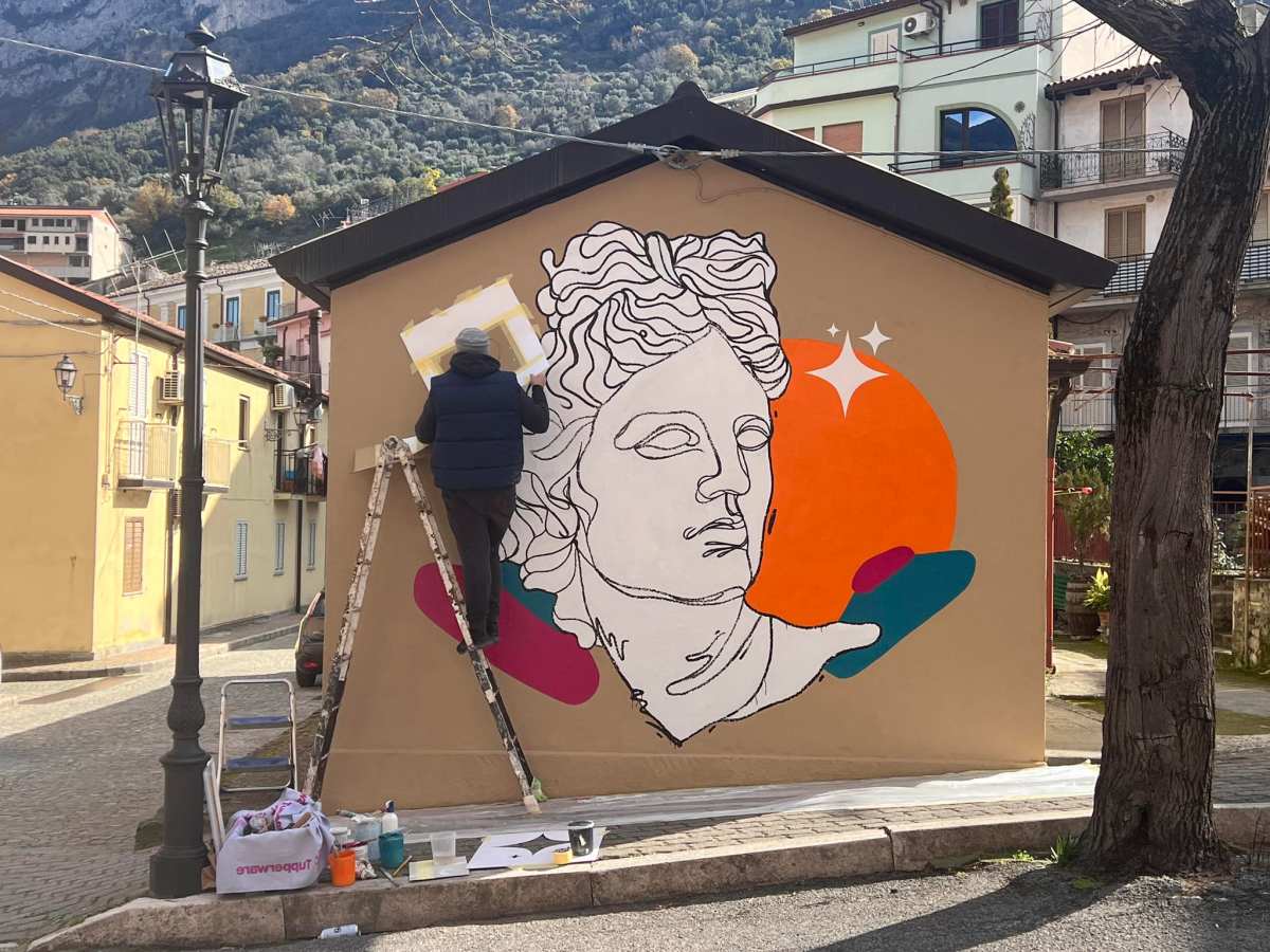 Bivongi: Realizzazione del Murales ad opera dell’Artista Massimo Sirelli